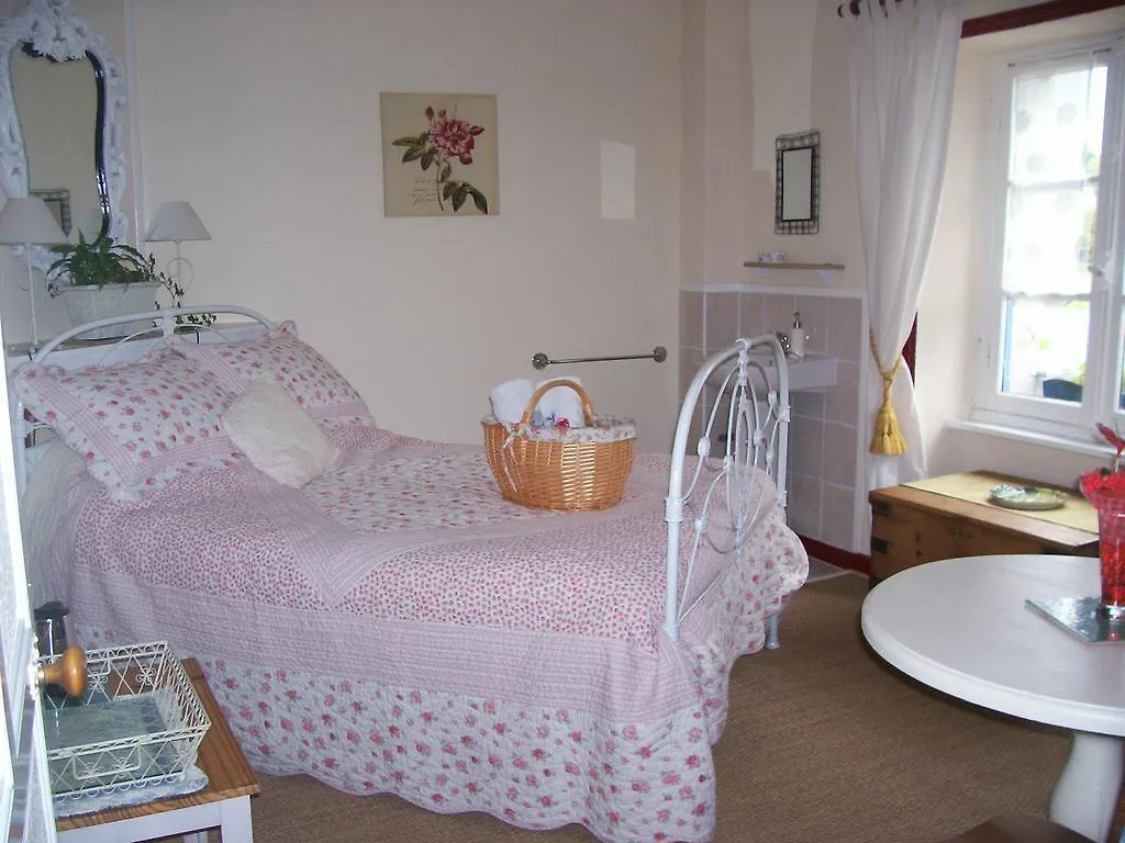 Le Chat Bleu Hotel Plounevez-Quintin France