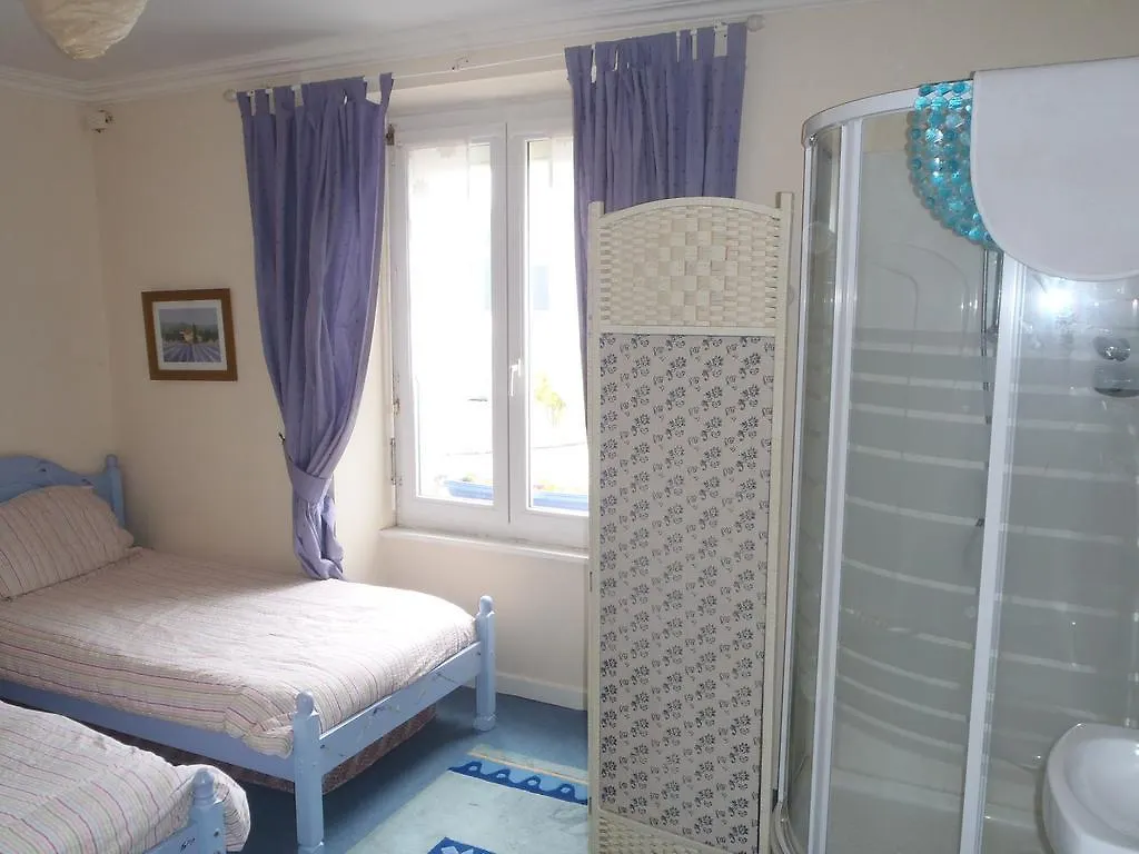 Le Chat Bleu Hotel Plounevez-Quintin Guest house