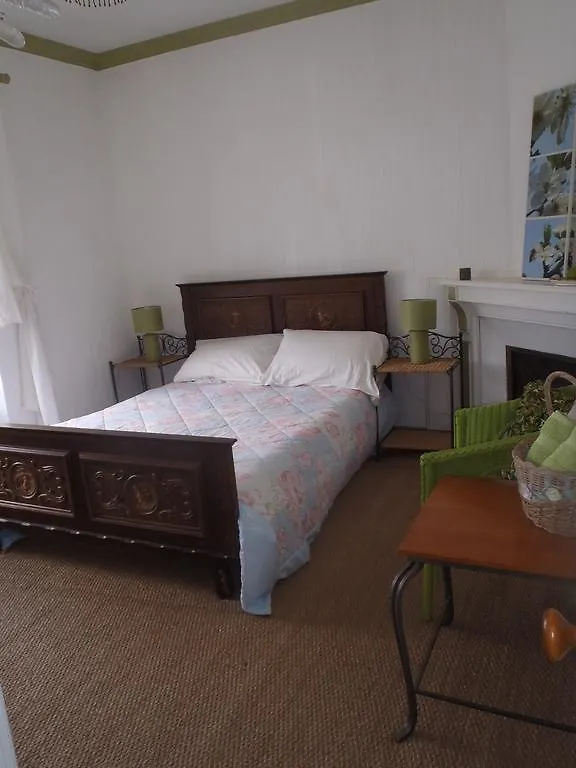Le Chat Bleu Hotel Plounevez-Quintin